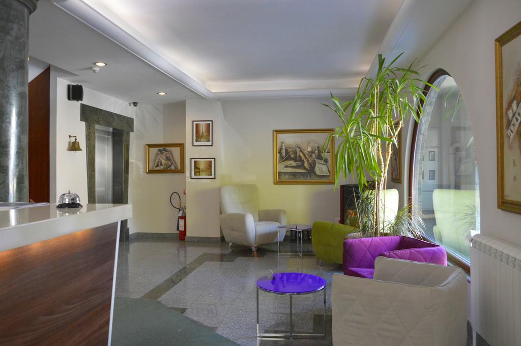 Modern Inn Boutique Hotel Skopje Zewnętrze zdjęcie