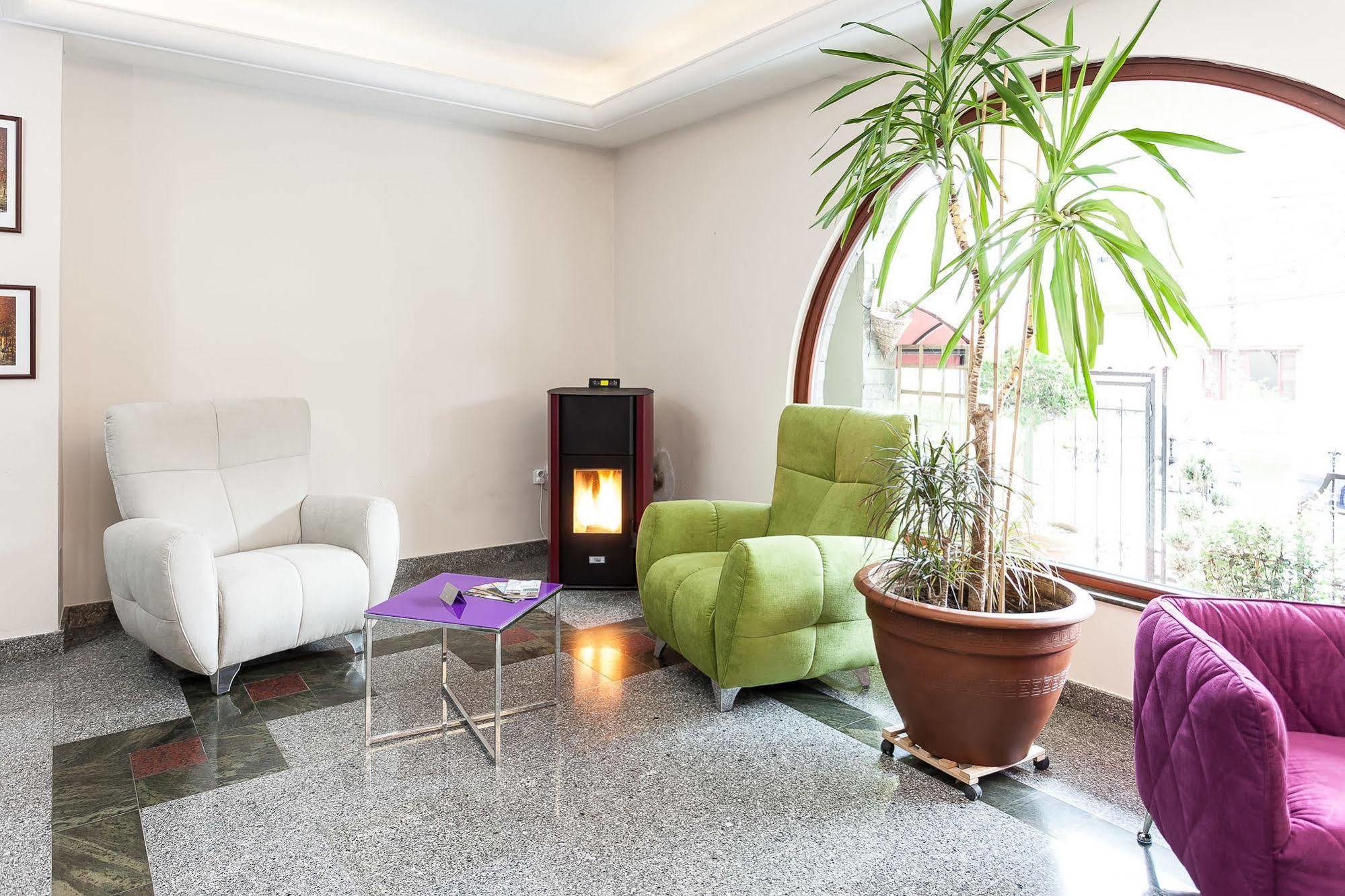 Modern Inn Boutique Hotel Skopje Zewnętrze zdjęcie