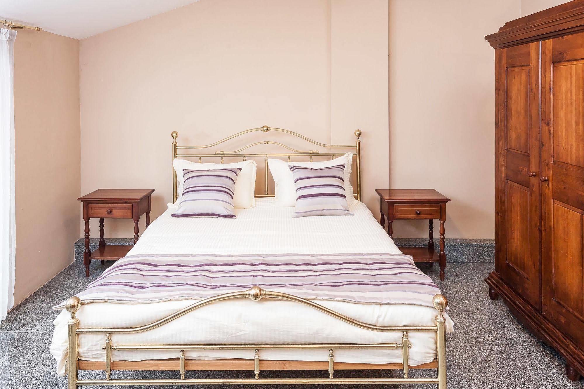 Modern Inn Boutique Hotel Skopje Zewnętrze zdjęcie