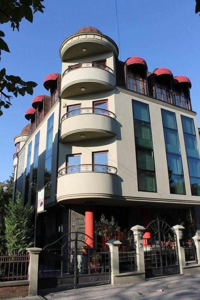 Modern Inn Boutique Hotel Skopje Zewnętrze zdjęcie