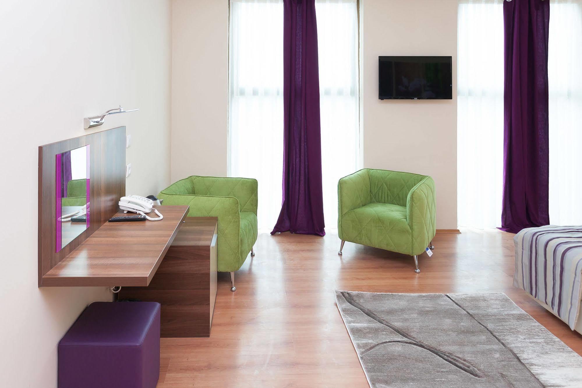 Modern Inn Boutique Hotel Skopje Zewnętrze zdjęcie