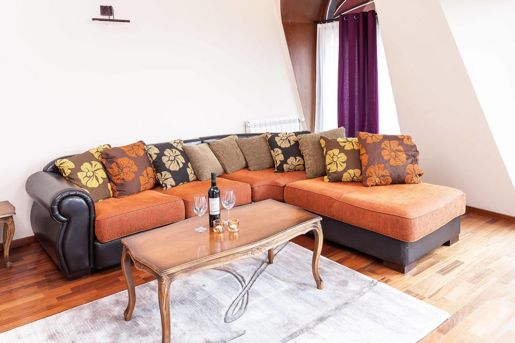 Modern Inn Boutique Hotel Skopje Zewnętrze zdjęcie