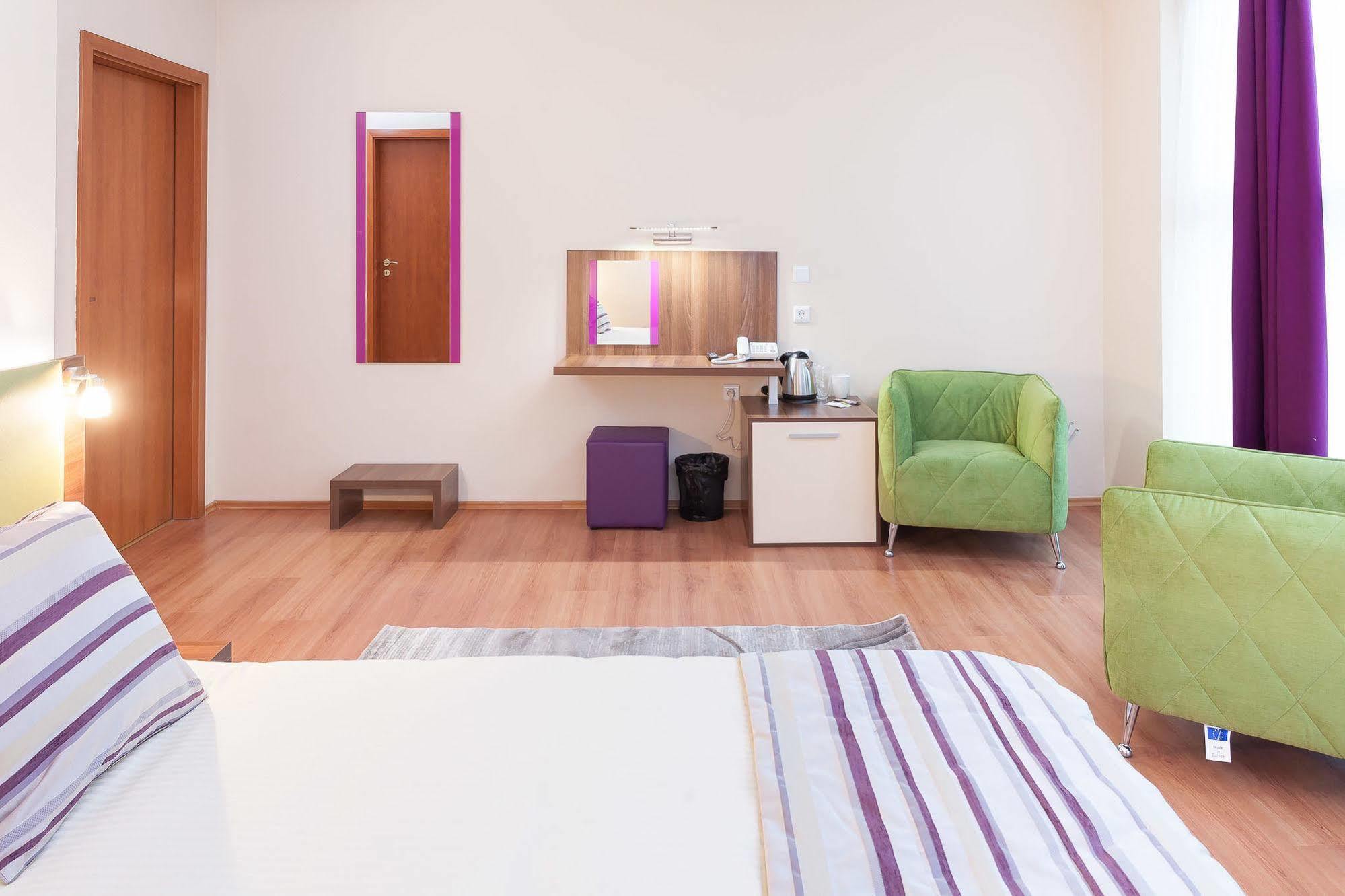 Modern Inn Boutique Hotel Skopje Zewnętrze zdjęcie